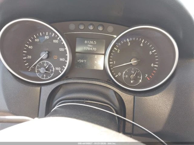 Mercedes-Benz ML 550 5.5* V8* AMG* PACK* ПОДГРЕВ* КАМЕРА* КЕЙЛЕС*  - изображение 6