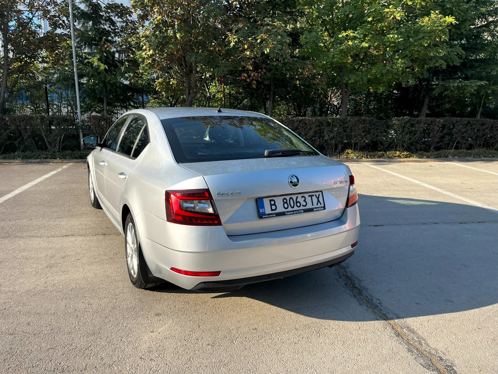 Skoda Octavia 1.6 TDI STYLE - изображение 10