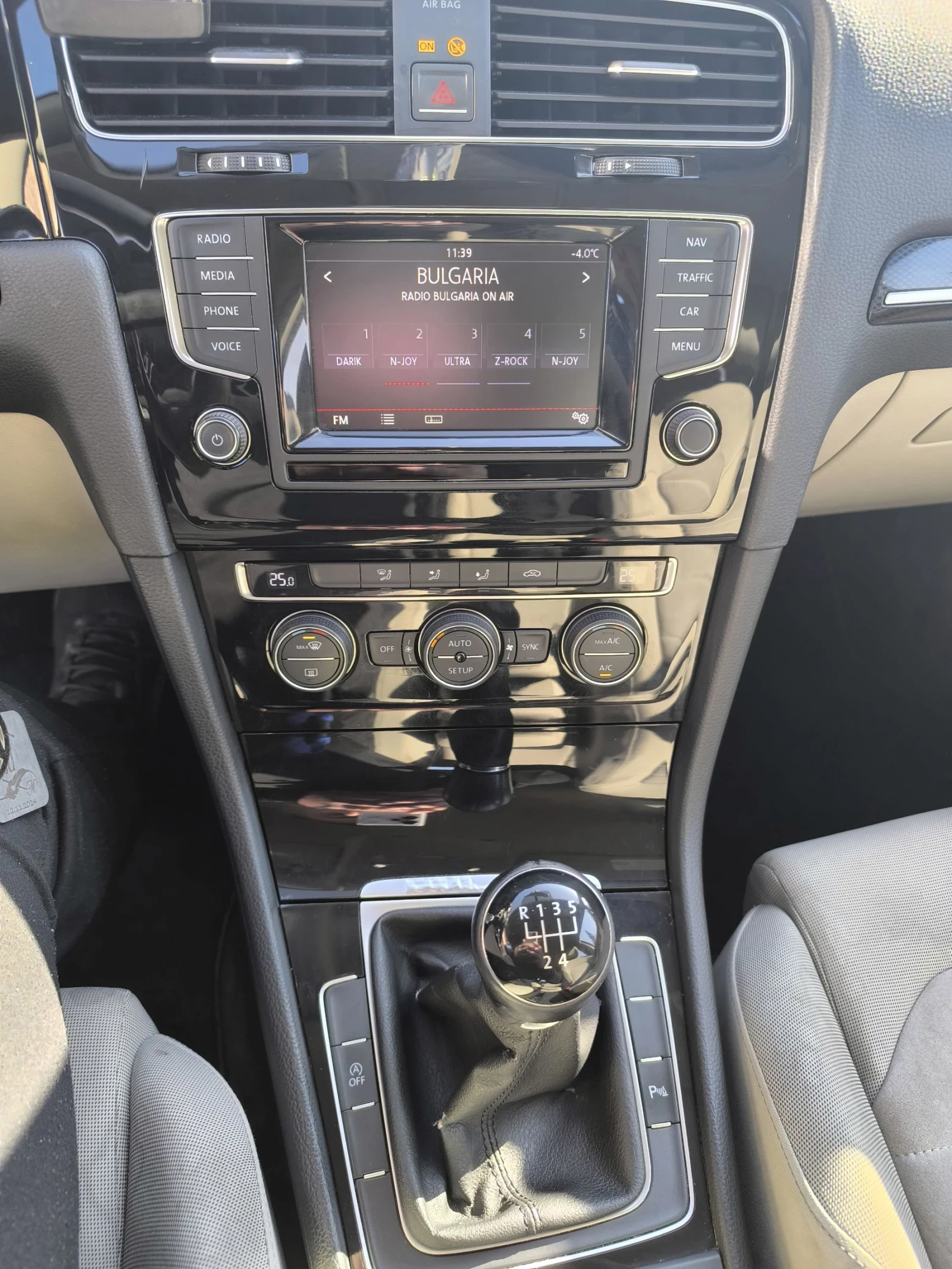 VW Golf  - изображение 10
