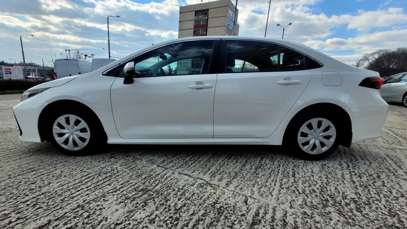 Toyota Corolla  - изображение 8
