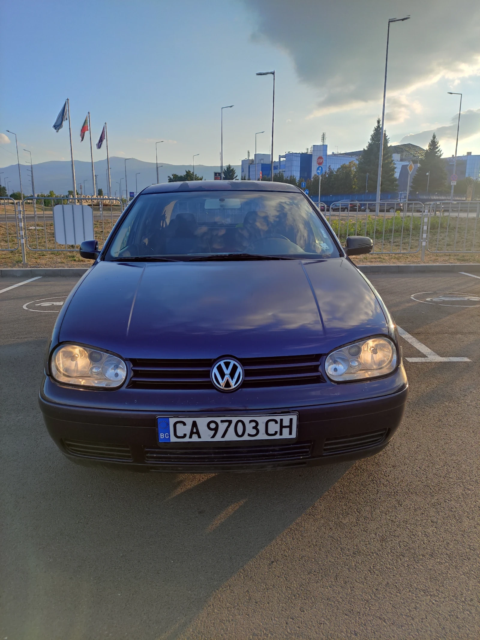 VW Golf 1.6 - изображение 2