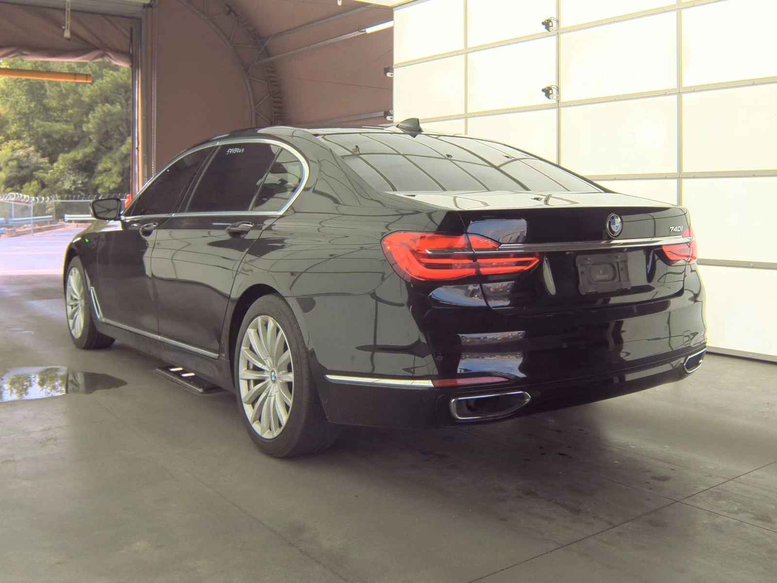 BMW 740 ДИГИТАЛНО* ТАБЛО* ПОДГРЕВ* 360КАМЕРА* ДИСТРОНИК* К - изображение 4