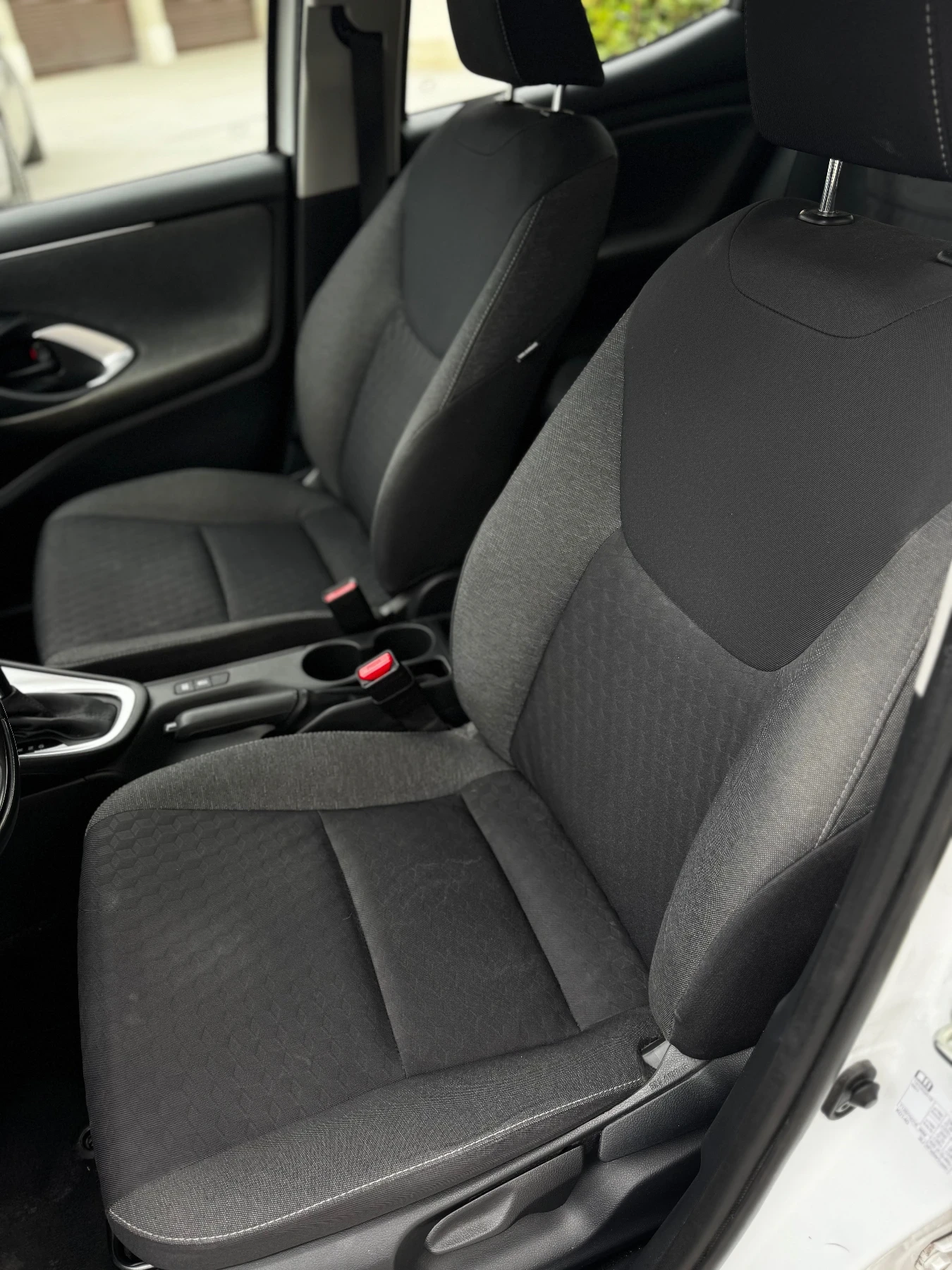Toyota Yaris С АКТИВНА ГАРАНЦИЯ ! | Mobile.bg — изображение 9
