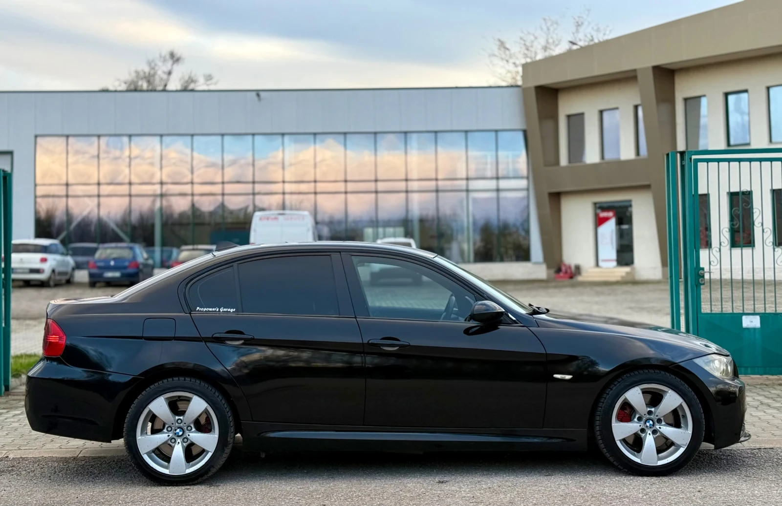 BMW 330 3.0D~231hp~M-PACKET~НАВИ - изображение 4