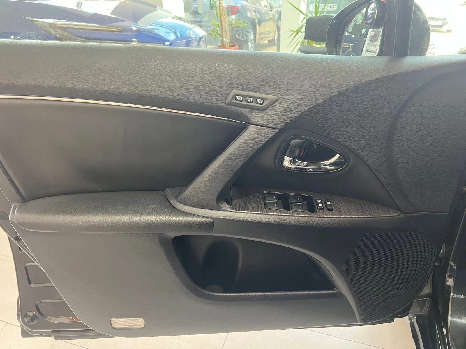 Toyota Avensis 2.2 D-CAT, снимка 7 - Автомобили и джипове - 53996287