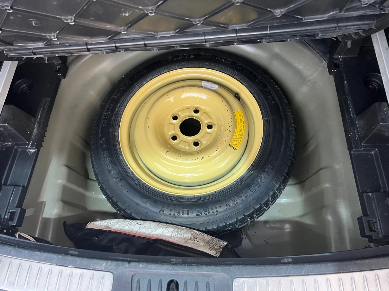 Toyota Avensis 2.2 D-CAT, снимка 15 - Автомобили и джипове - 53996287