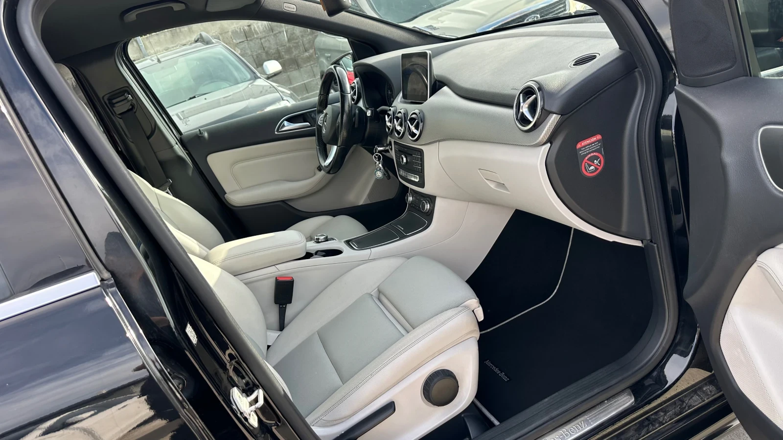 Mercedes-Benz B 150 Face lift 100% Обслужен! Готов за употреба!!!, снимка 10 - Автомобили и джипове - 54082013