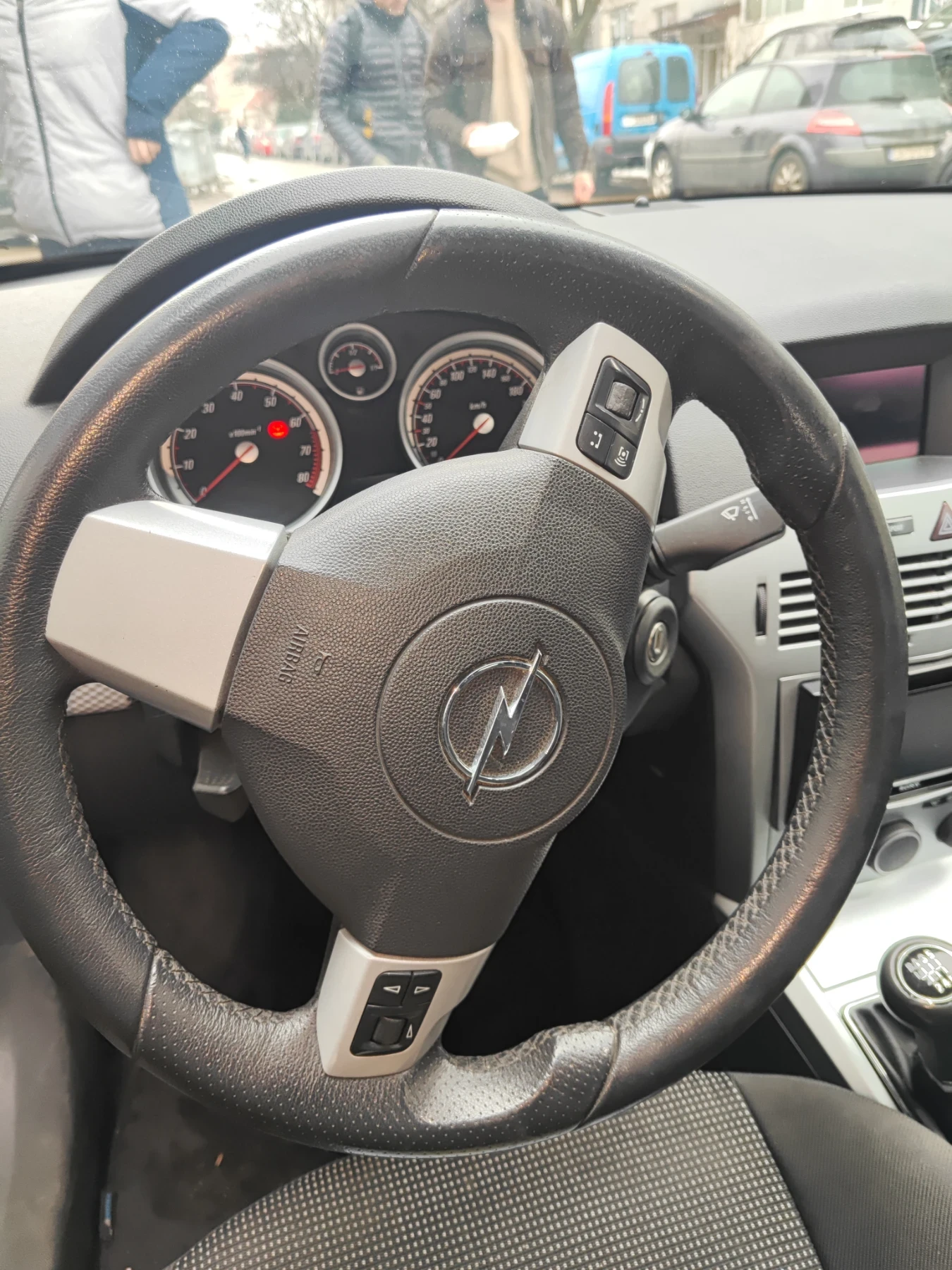 Opel Astra, снимка 5 - Автомобили и джипове - 54086876