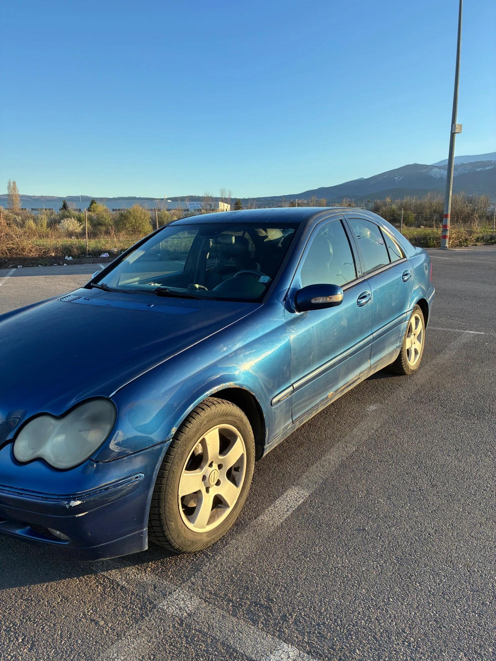 Mercedes-Benz C 220, снимка 3 - Автомобили и джипове - 54344627