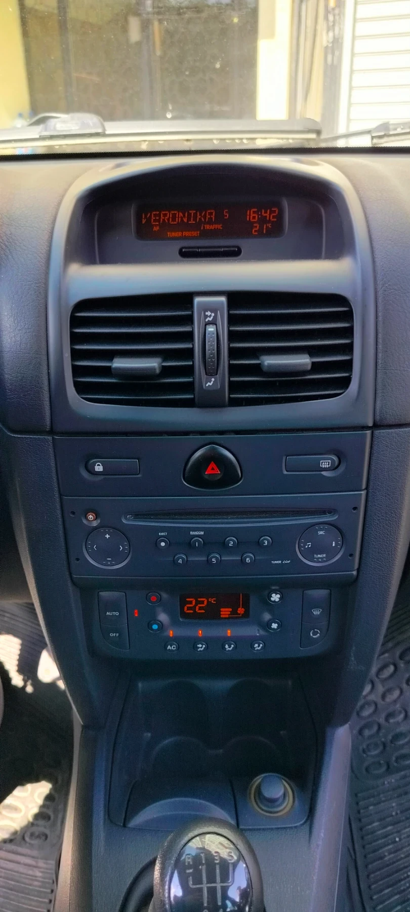Renault Clio, снимка 9 - Автомобили и джипове - 54662373