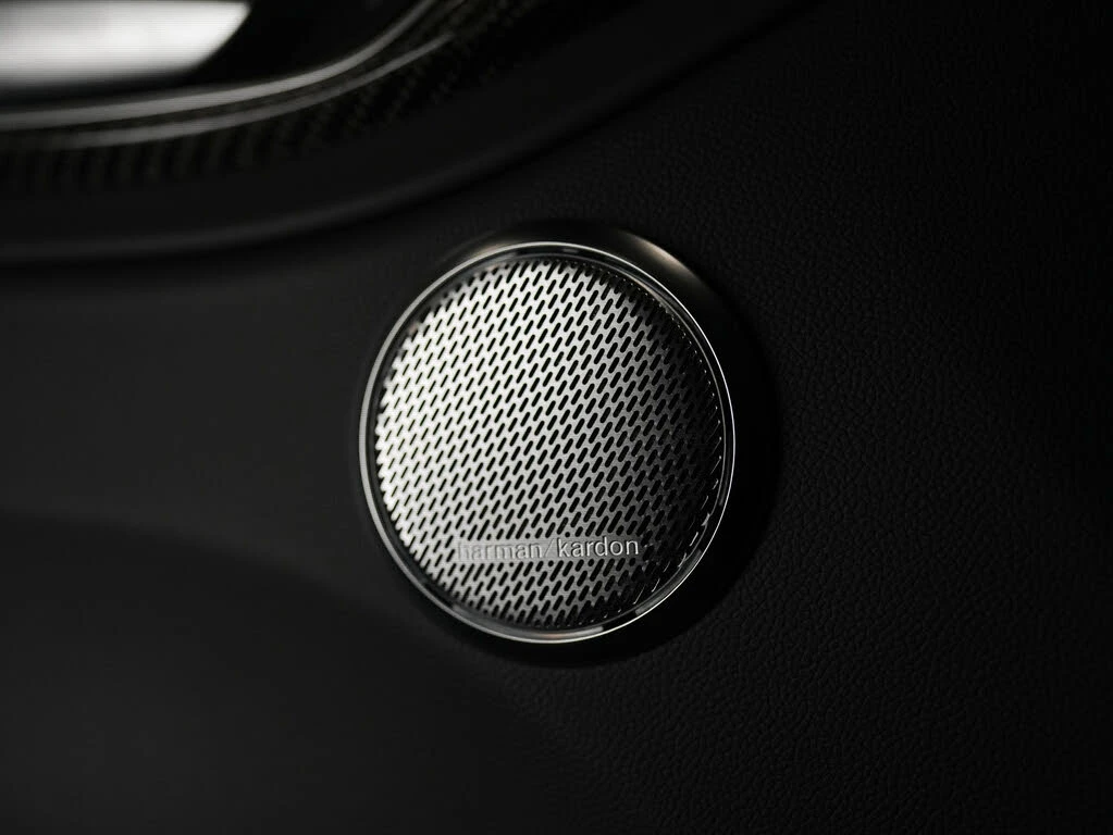 Alfa Romeo Giulia Quadrifoglio RWD * DIS * HARMAN KARDON * ПОДГРЕВИ , снимка 11 - Автомобили и джипове - 54882532