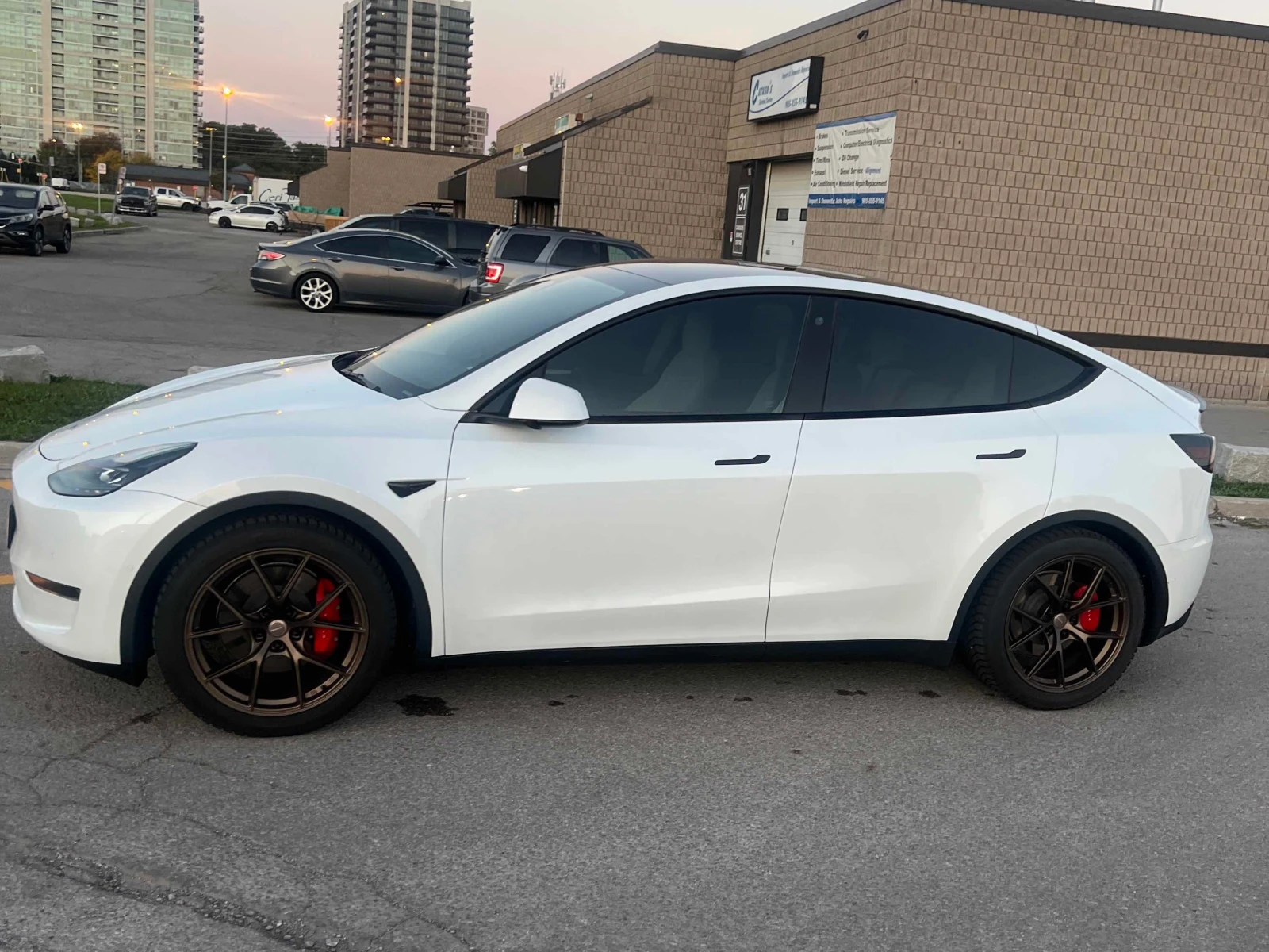 Tesla Model Y * Performance * CARFAX * БЕЗ ПЪРВОНАЧАЛНА ВНОСКА, снимка 2 - Автомобили и джипове - 56068515
