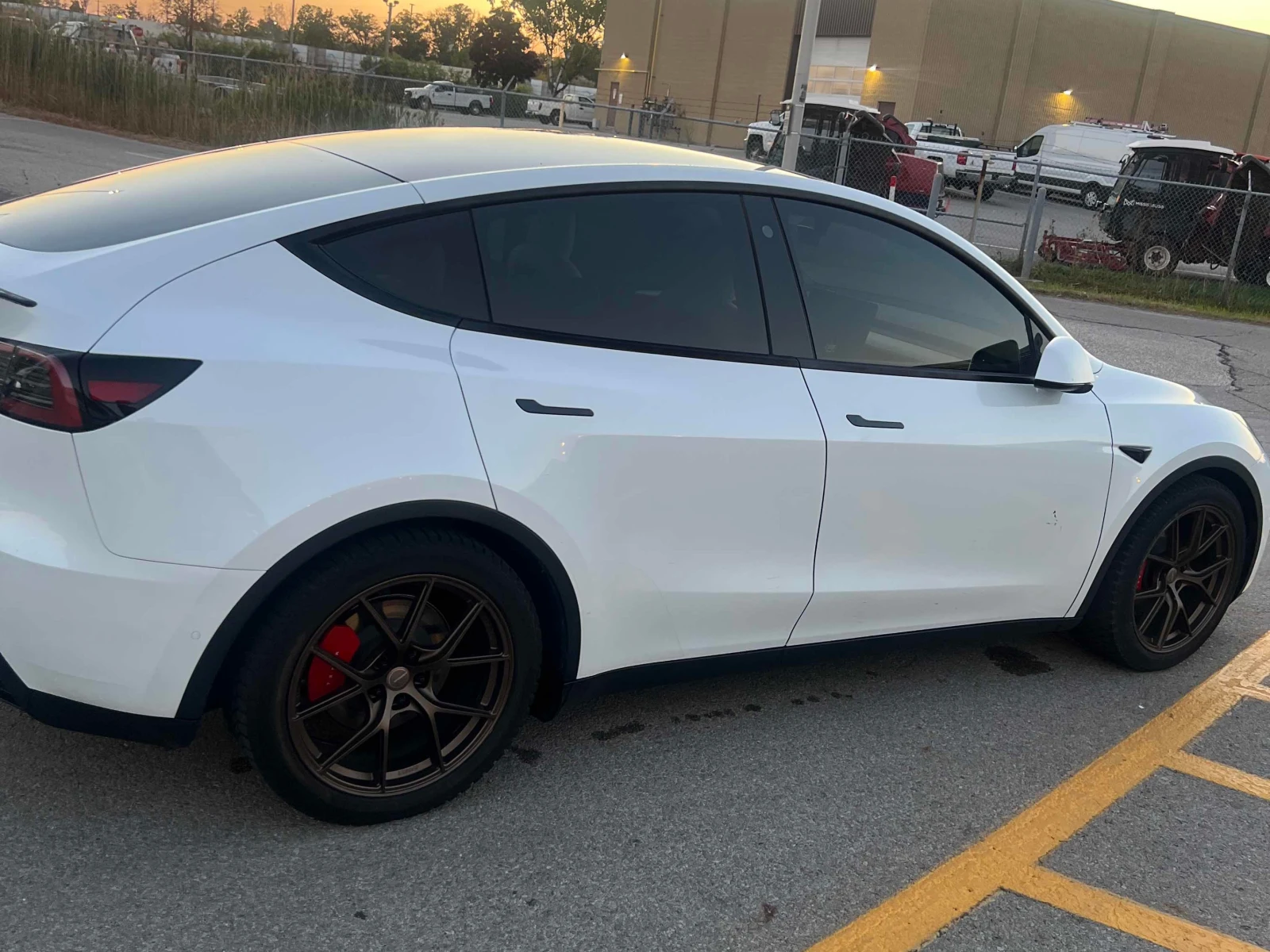 Tesla Model Y * Performance * CARFAX * БЕЗ ПЪРВОНАЧАЛНА ВНОСКА, снимка 3 - Автомобили и джипове - 56068515