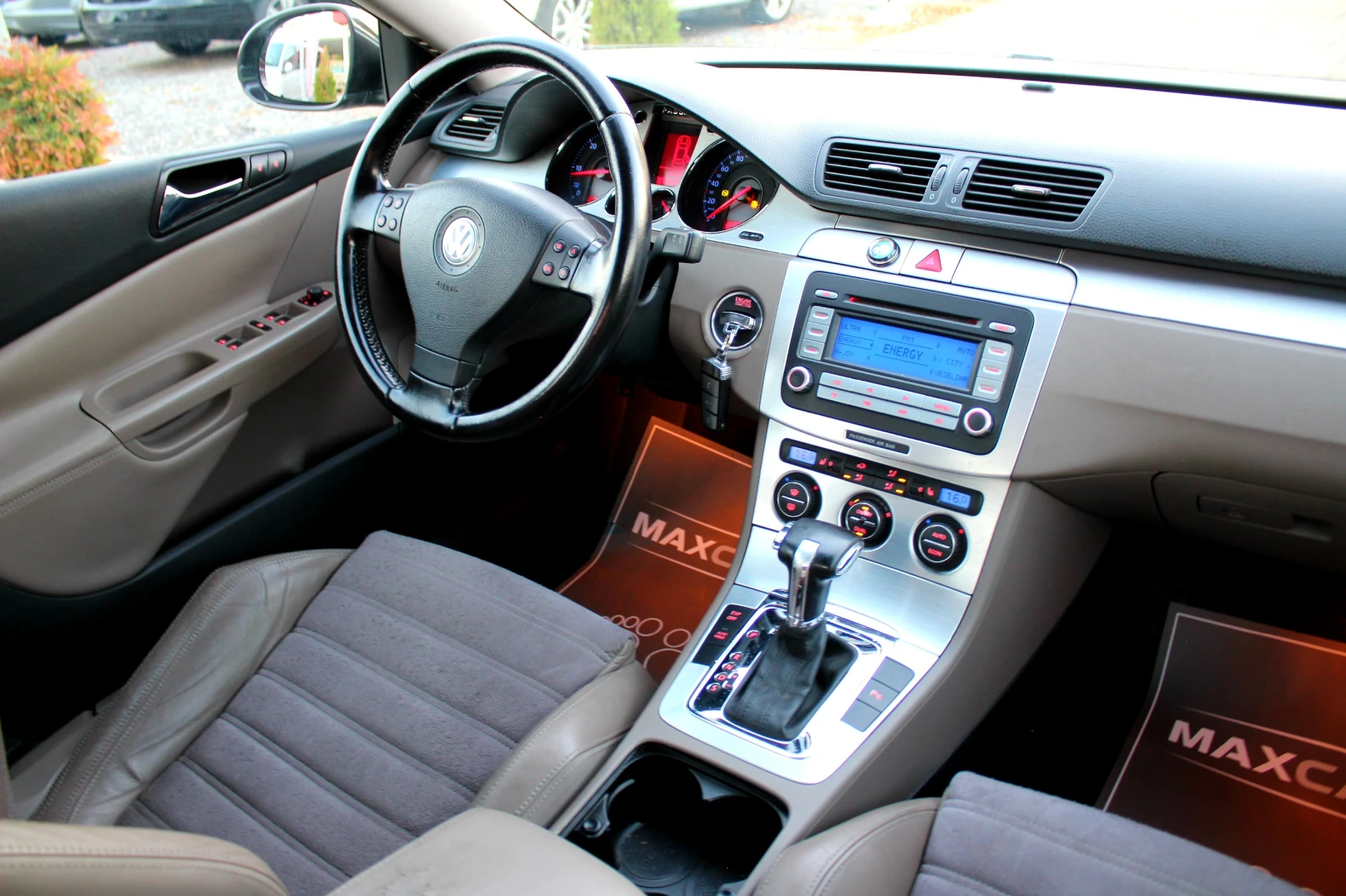 VW Passat 2.0TDI HIGHLINE/ЛИЗИНГ, снимка 12 - Автомобили и джипове - 56107931