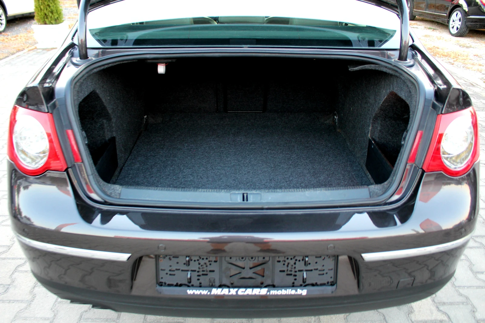 VW Passat 2.0TDI HIGHLINE/ЛИЗИНГ, снимка 9 - Автомобили и джипове - 56107931