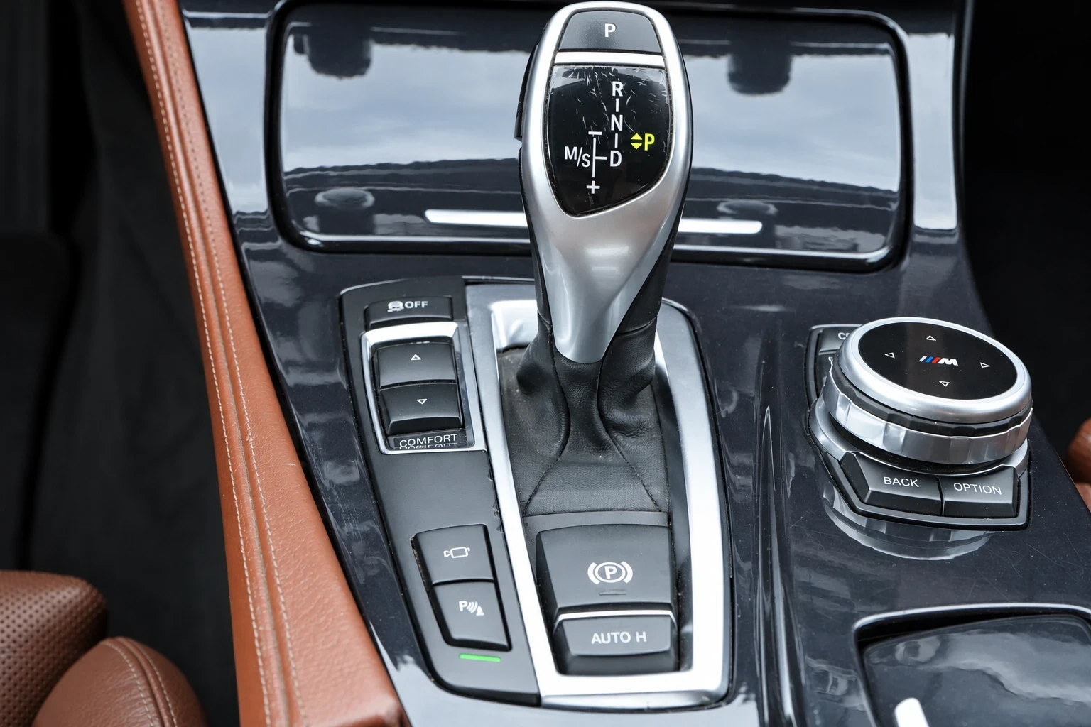 BMW 535 M-PACK* KEYLESS* CAM* DISTR* H&K* HEAD-UP*  | Mobile.bg � ����������� 15
