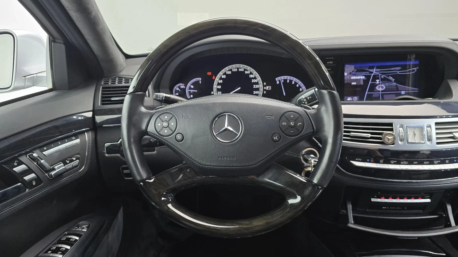Mercedes-Benz S 500, снимка 13 - Автомобили и джипове - 56686654