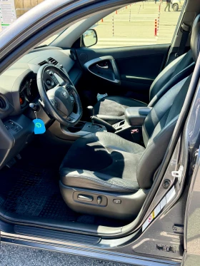 Toyota Rav4 2.2 150к.с Exclusive, снимка 11