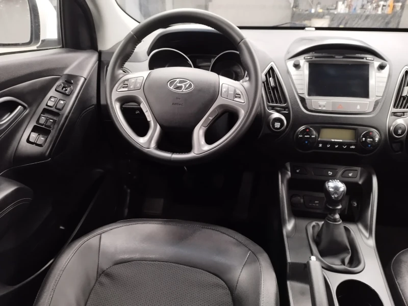 Hyundai IX35 1.7crdi Full, Сервизна история , снимка 8 - Автомобили и джипове - 48860816