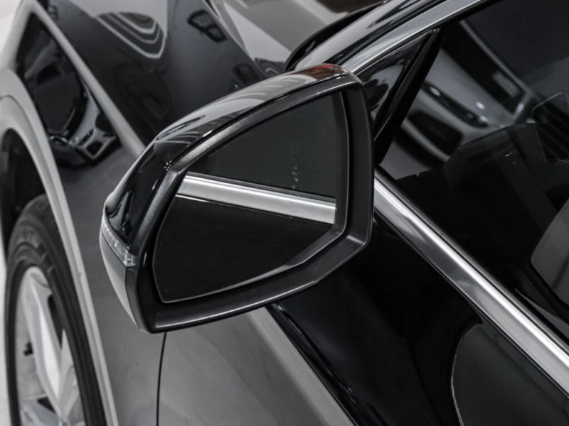 Audi Q5 * 45TFSI Quattro / Progressiv Pkg / Panoramic / Na, снимка 12 - Автомобили и джипове - 52924351