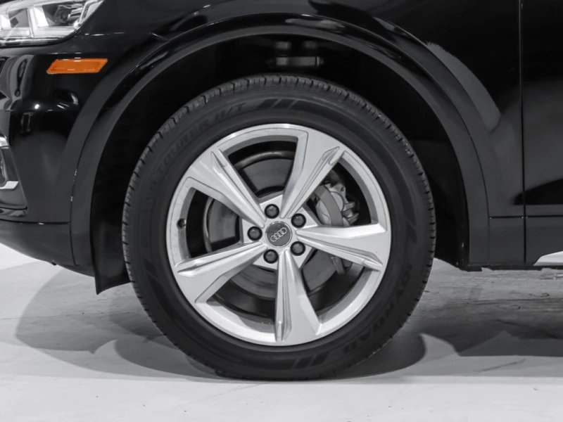 Audi Q5 * 45TFSI Quattro / Progressiv Pkg / Panoramic / Na, снимка 11 - Автомобили и джипове - 52924351