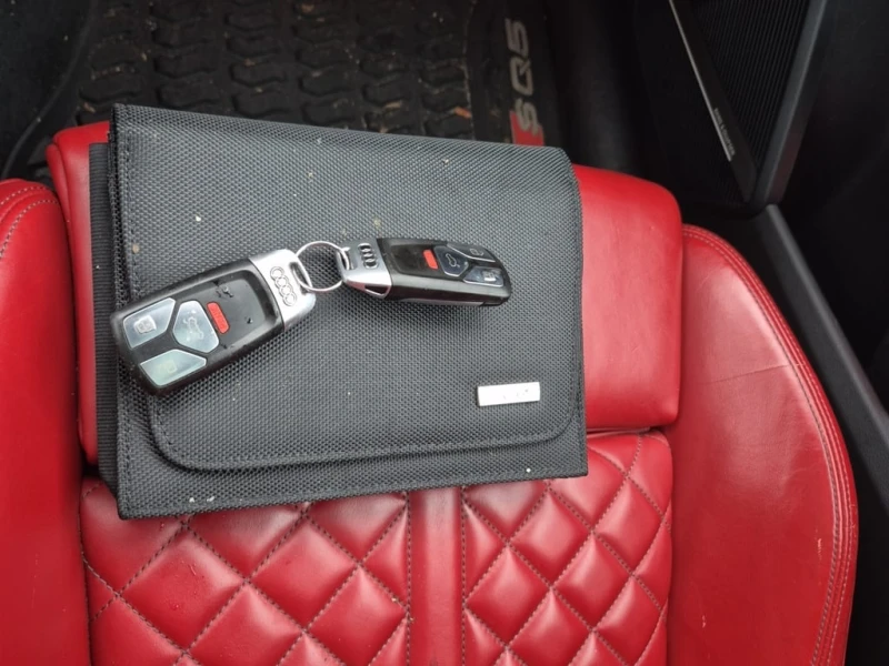 Audi SQ5 * TECHNIK * CARFAX * БЕЗ ПЪРВОНАЧАЛНА ВНОСКА, снимка 8 - Автомобили и джипове - 53180689