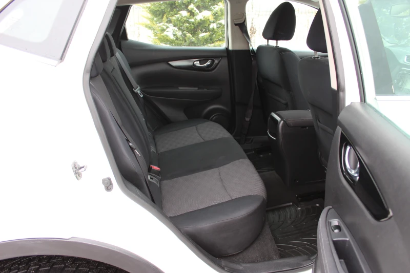 Nissan Qashqai SUV, РЕГИСТРИРАН, снимка 7 - Автомобили и джипове - 53325889