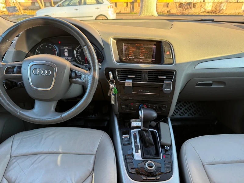 Audi Q5 2.0 TFSI с Газ, снимка 8 - Автомобили и джипове - 53502940