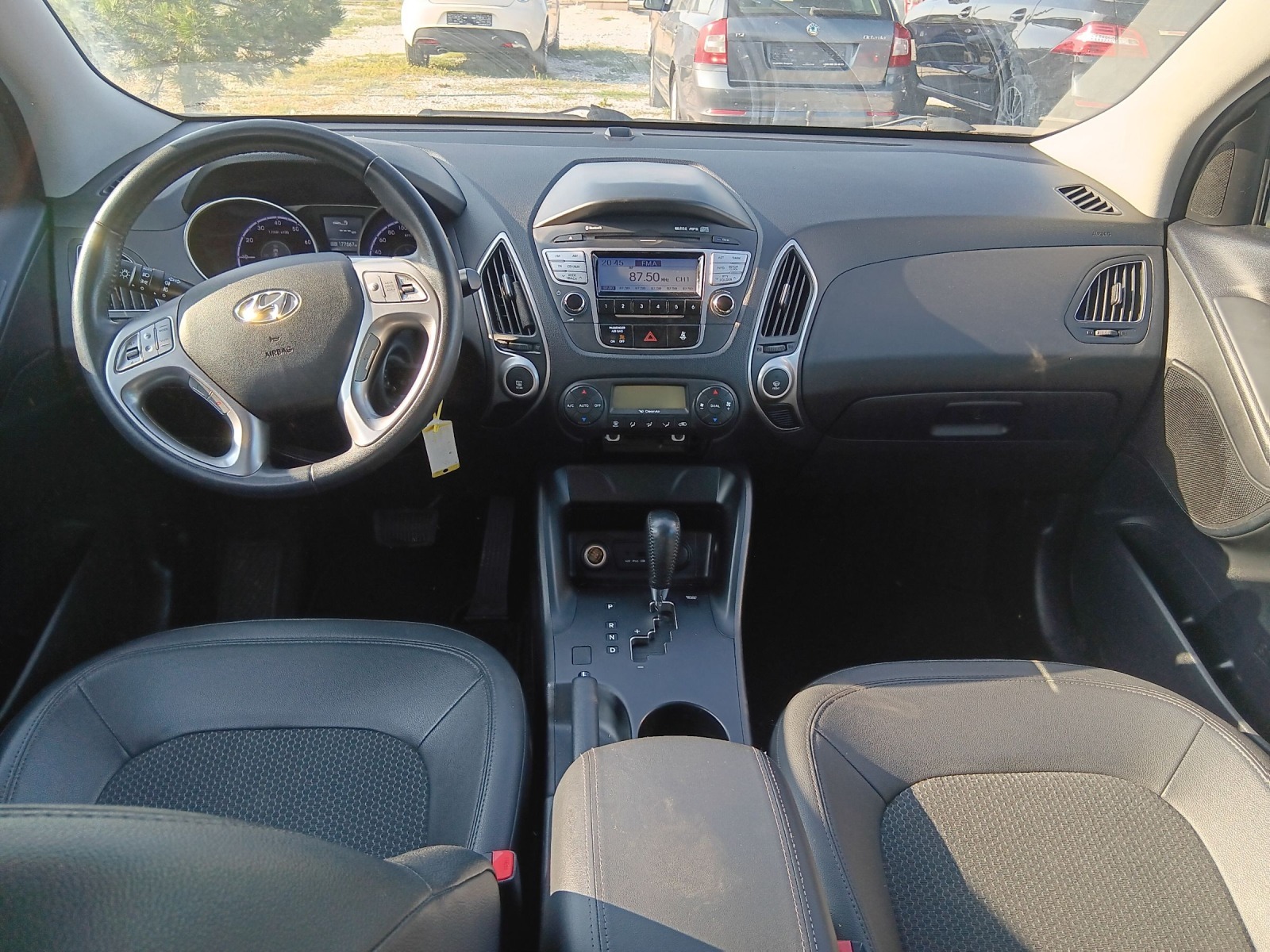 Hyundai IX35 2.0i АВТОМАТИК  - изображение 8