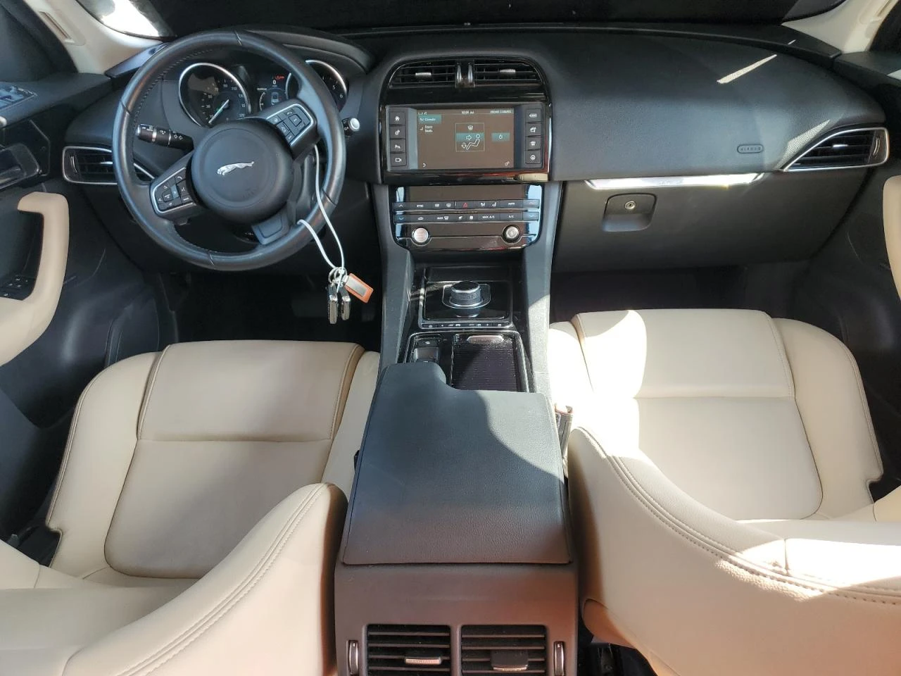 Jaguar F-PACE PREMIUM - изображение 8
