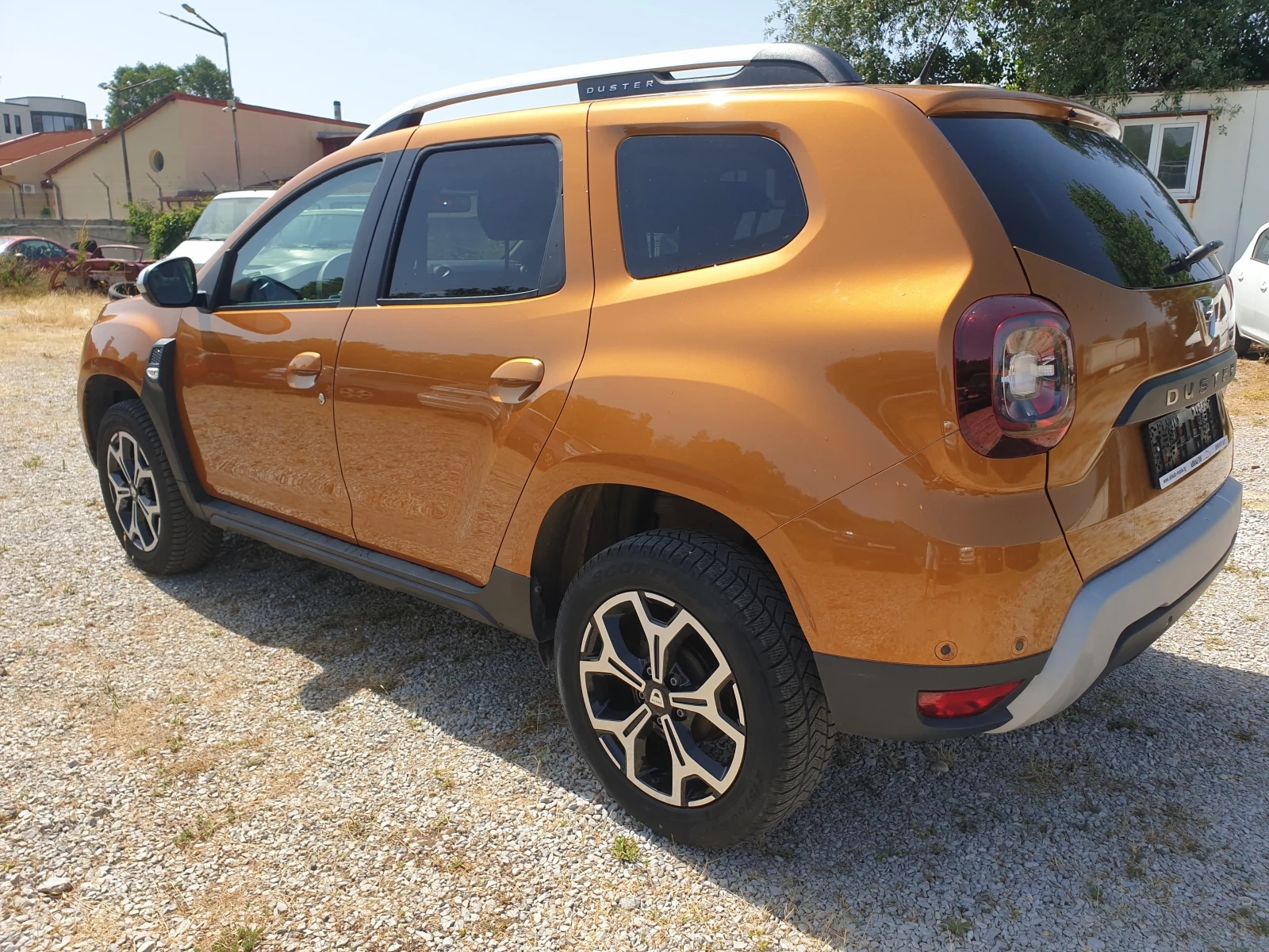 Dacia Duster ИТАЛИЯ 1.6-БЕНЗИН/ГАЗ EURO-6 - изображение 5