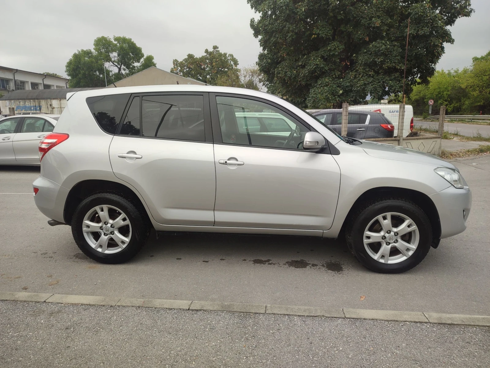 Toyota Rav4 2.2 d cat 4x4 150ps - изображение 4