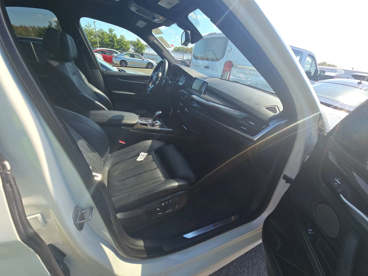 BMW X5 35i* M-Sport* Shadow* HUD* H/K* AdaptiveLED* Вакуу - изображение 5