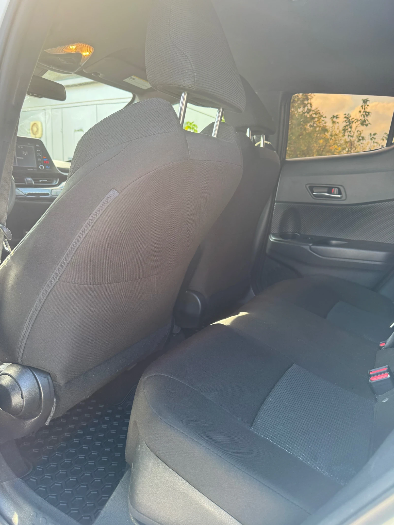 Toyota C-HR 2.0I LPG LIMITED | Mobile.bg — изображение 9