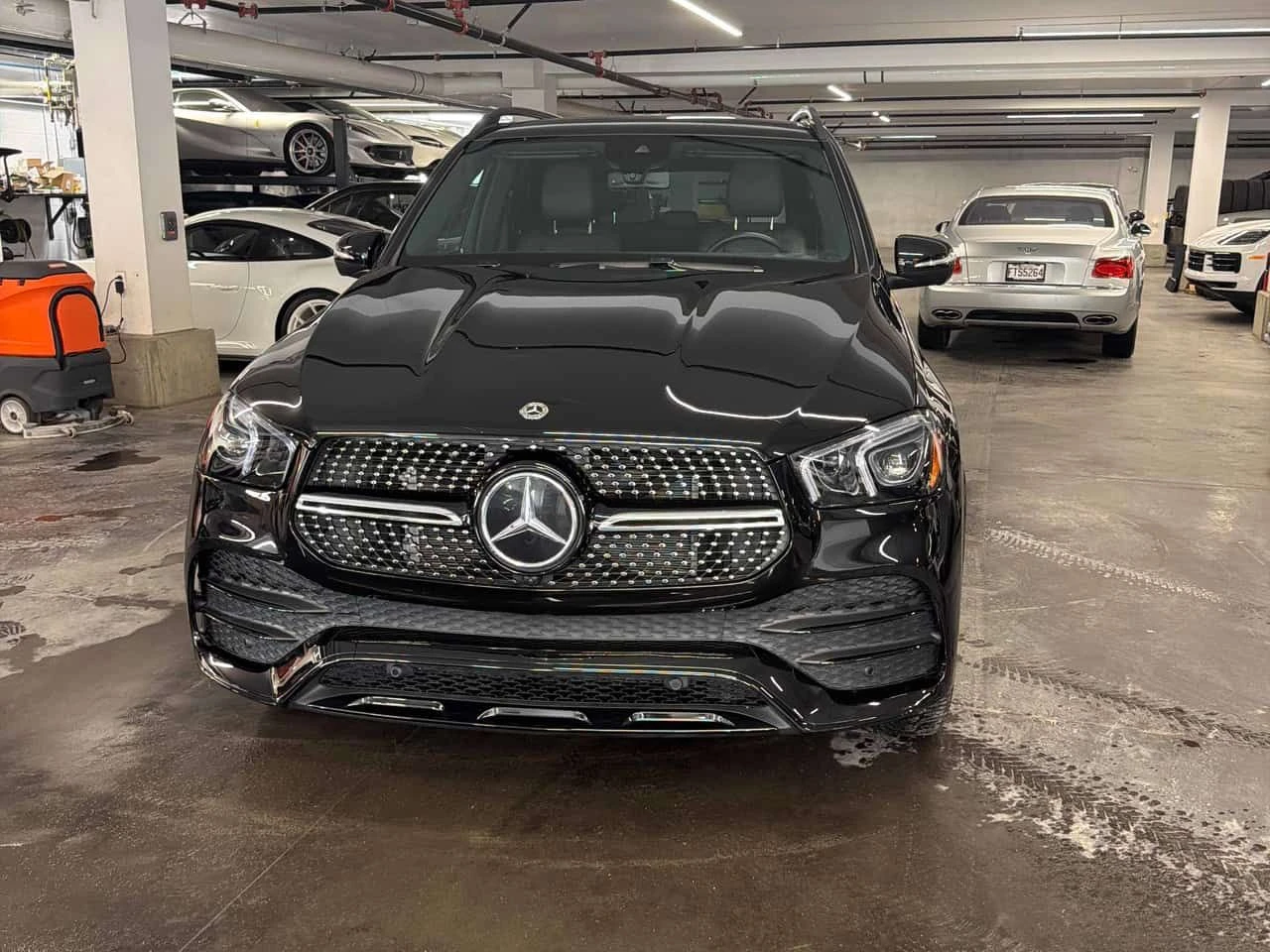 Mercedes-Benz GLE 450 * BURMESTER * ПОДГРЕВ * 360 * ПАМЕТ, снимка 6 - Автомобили и джипове - 53991029