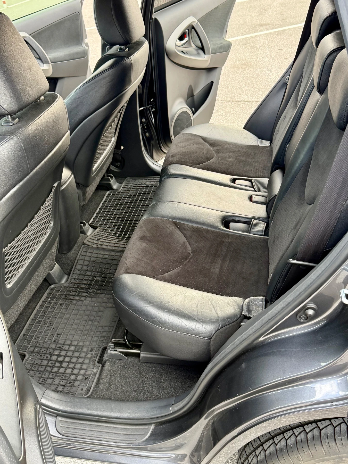 Toyota Rav4 2.2 150�.� Exclusive | Mobile.bg � ����������� 9