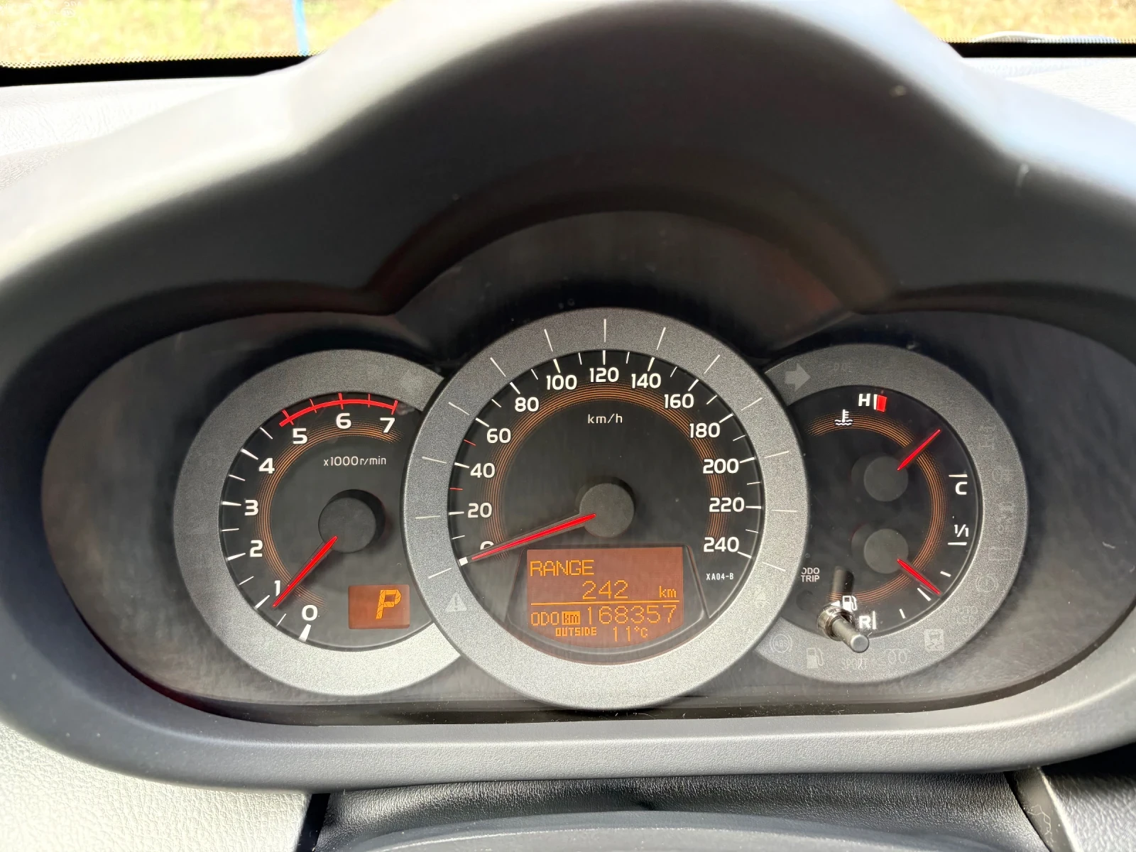 Toyota Rav4 2.2 D-CAT, снимка 13 - Автомобили и джипове - 54254357