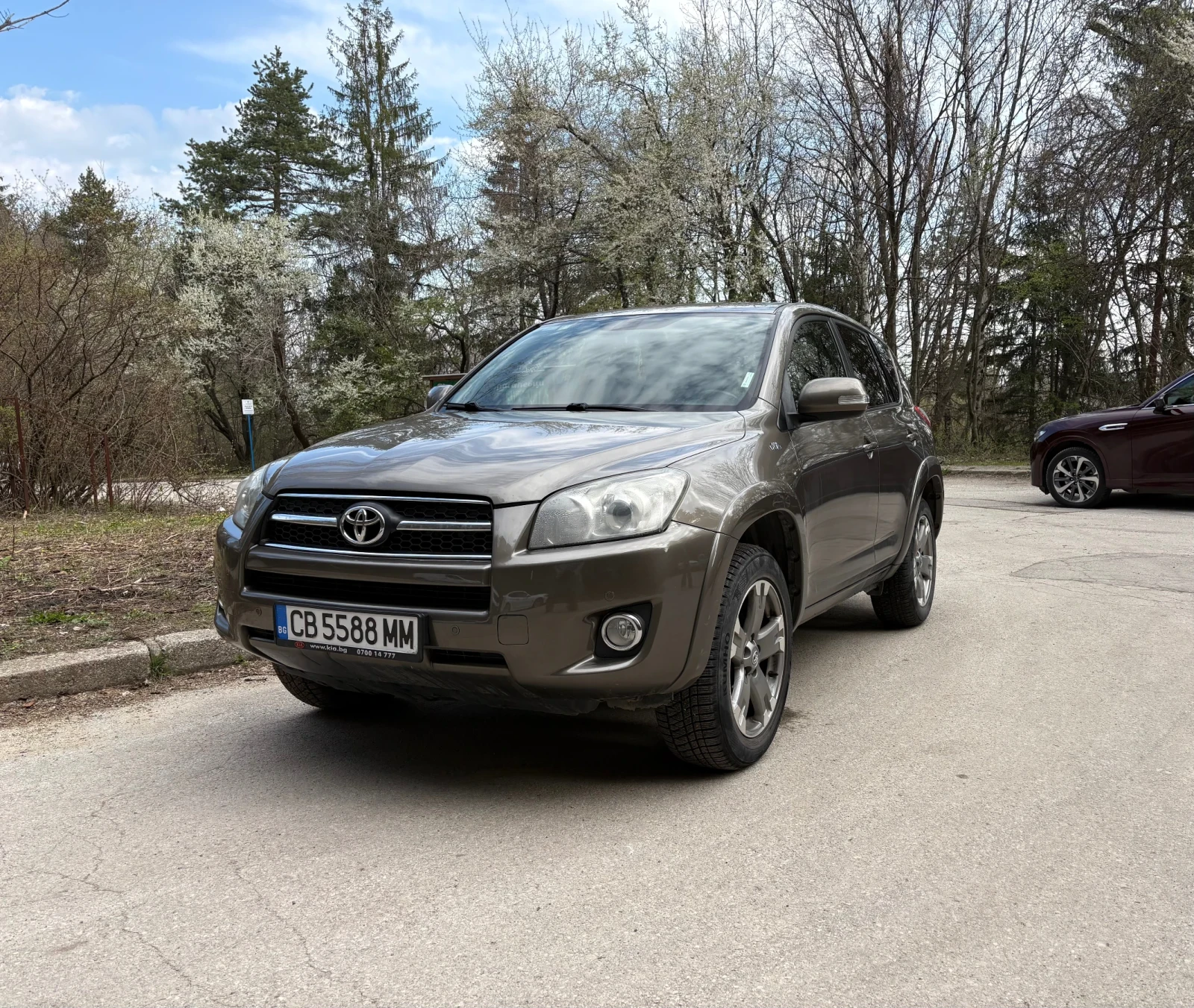 Toyota Rav4 2.2 D-CAT, снимка 2 - Автомобили и джипове - 54254357