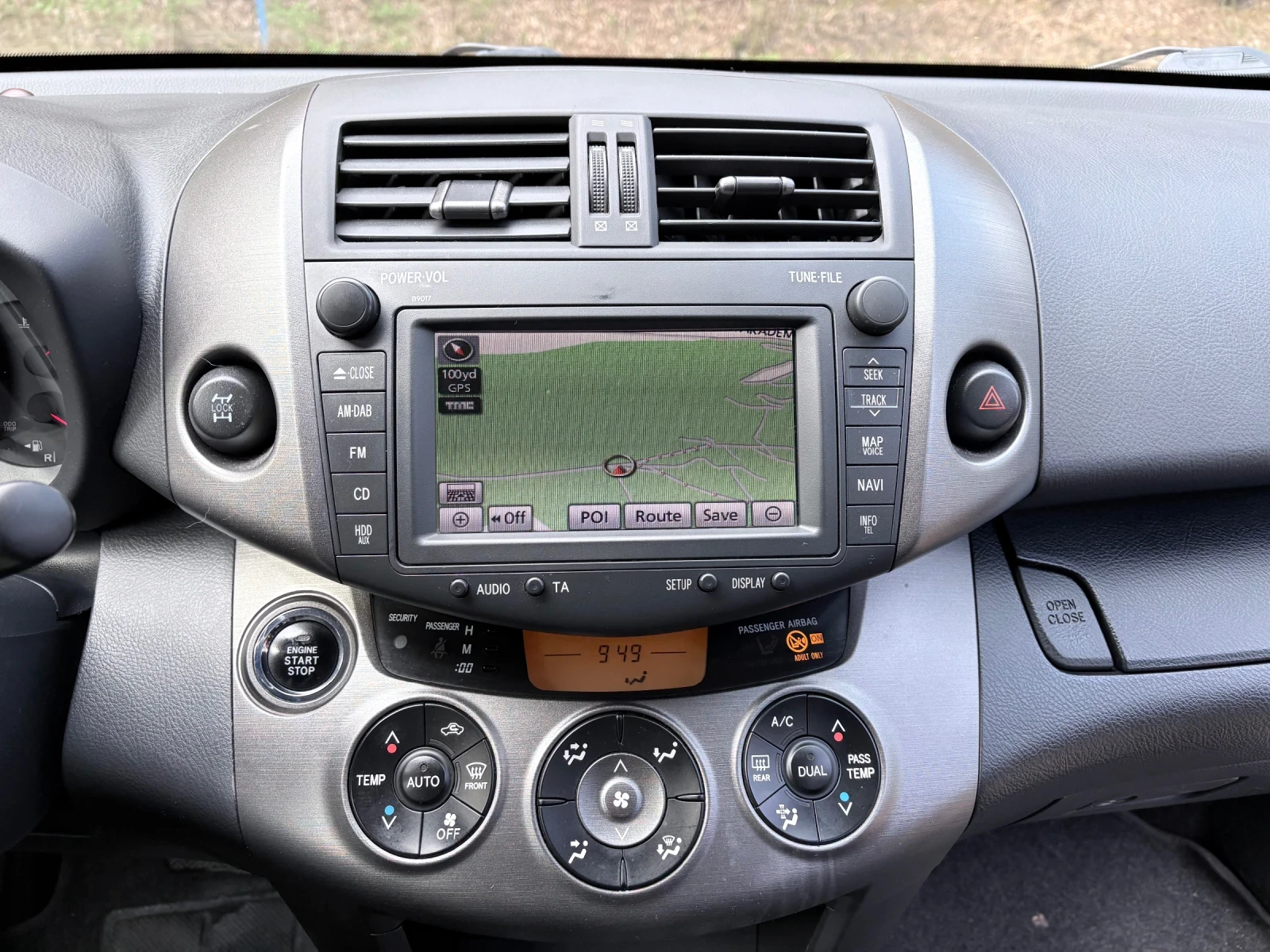 Toyota Rav4 2.2 D-CAT, снимка 14 - Автомобили и джипове - 54254357