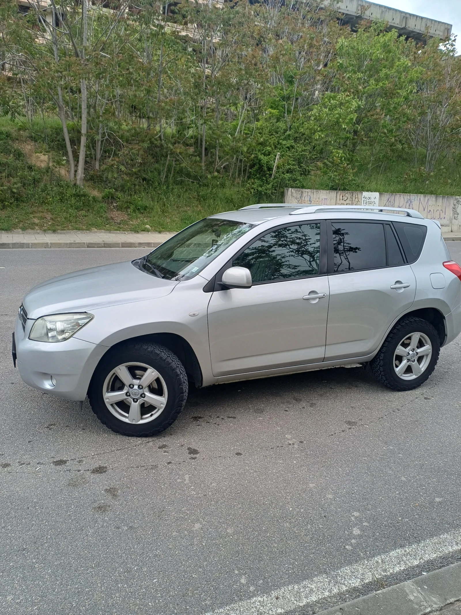 Toyota Rav4, снимка 3 - Автомобили и джипове - 54389595