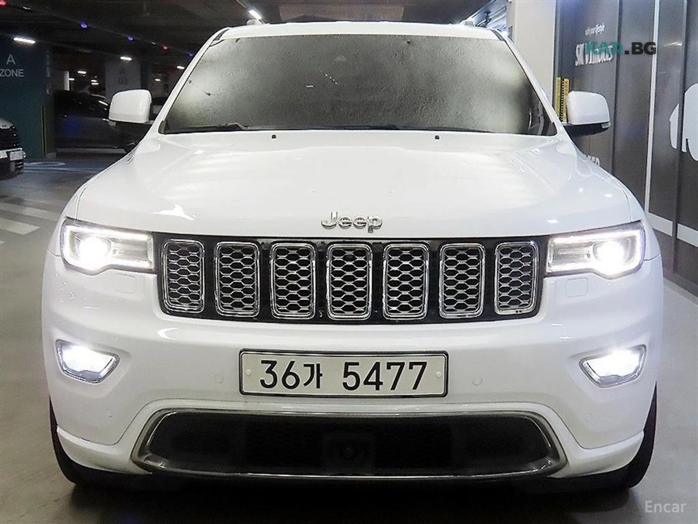 Jeep Cherokee OVERLAND / ОБДУХ / ПОДГРЕВИ / ДИСТРОНИК / ПАНОРАМА, снимка 2 - Автомобили и джипове - 54597344