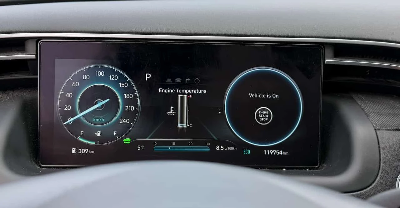 Hyundai Tucson Ultimate  CARFAX, снимка 8 - Автомобили и джипове - 54798312