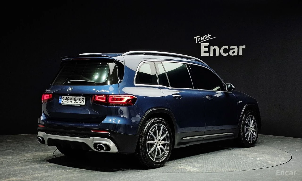 Mercedes-Benz GLB35AMG 4MATIC* ПОДГРЕВ* НАВИГАЦИЯ* 2 КЛЮЧА, снимка 2 - Автомобили и джипове - 54944667