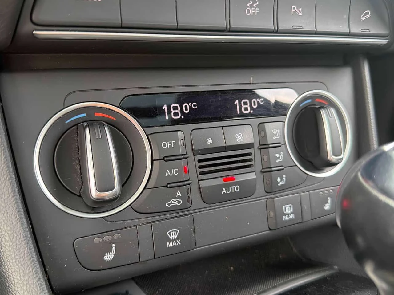 Audi Q3 quattro Technik S LINE/BOSE/ПАНОРАМА, снимка 17 - Автомобили и джипове - 55004281