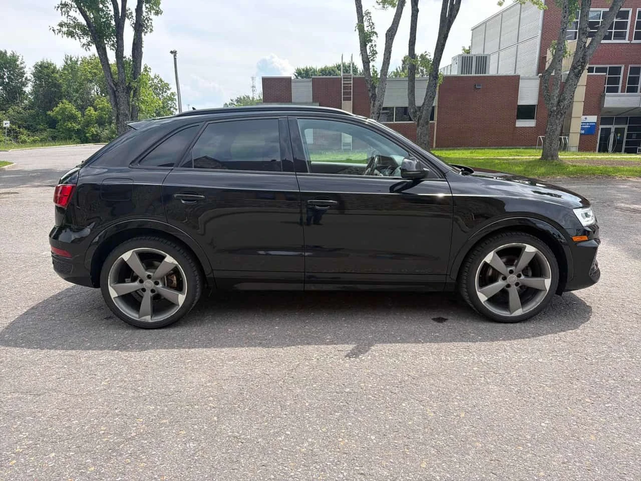 Audi Q3 quattro Technik S LINE/BOSE/ПАНОРАМА, снимка 5 - Автомобили и джипове - 55004281