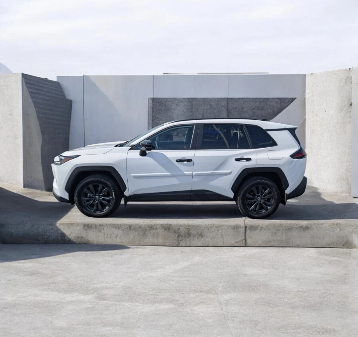 Toyota Rav4 HYBRID XLE | AWD | LED | TOYOTA SAFETY SENSE 4.0 |, снимка 3 - Автомобили и джипове - 55508581