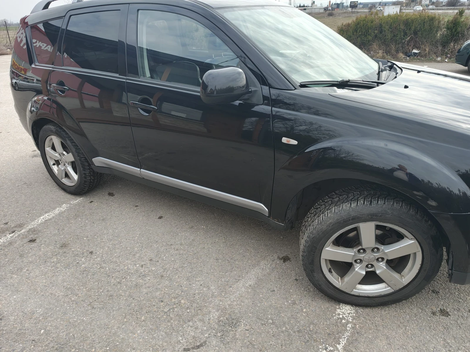 Mitsubishi Outlander, снимка 3 - Автомобили и джипове - 55789811
