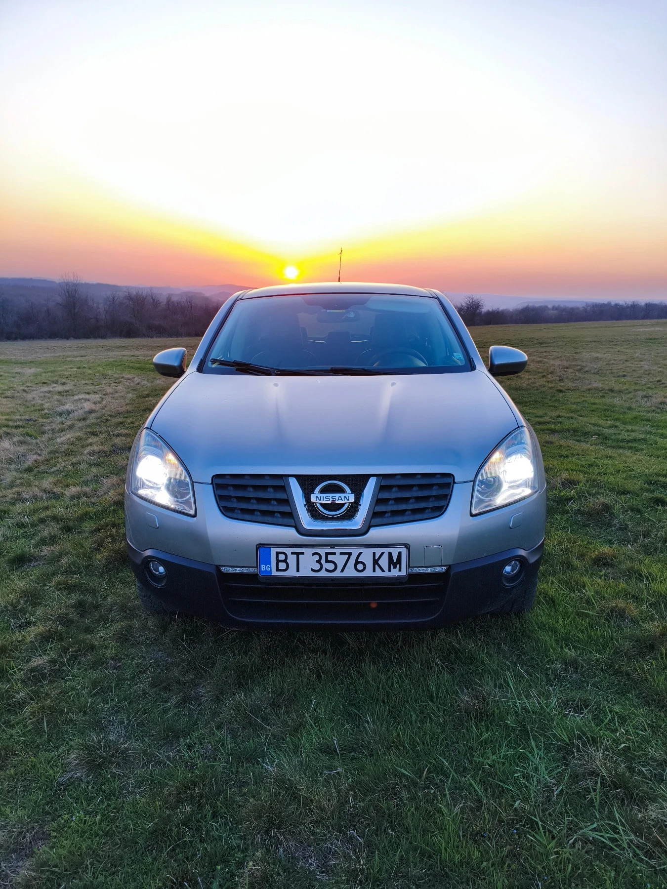Nissan Qashqai 2.0i Газ/Бензин, снимка 11 - Автомобили и джипове - 56226546