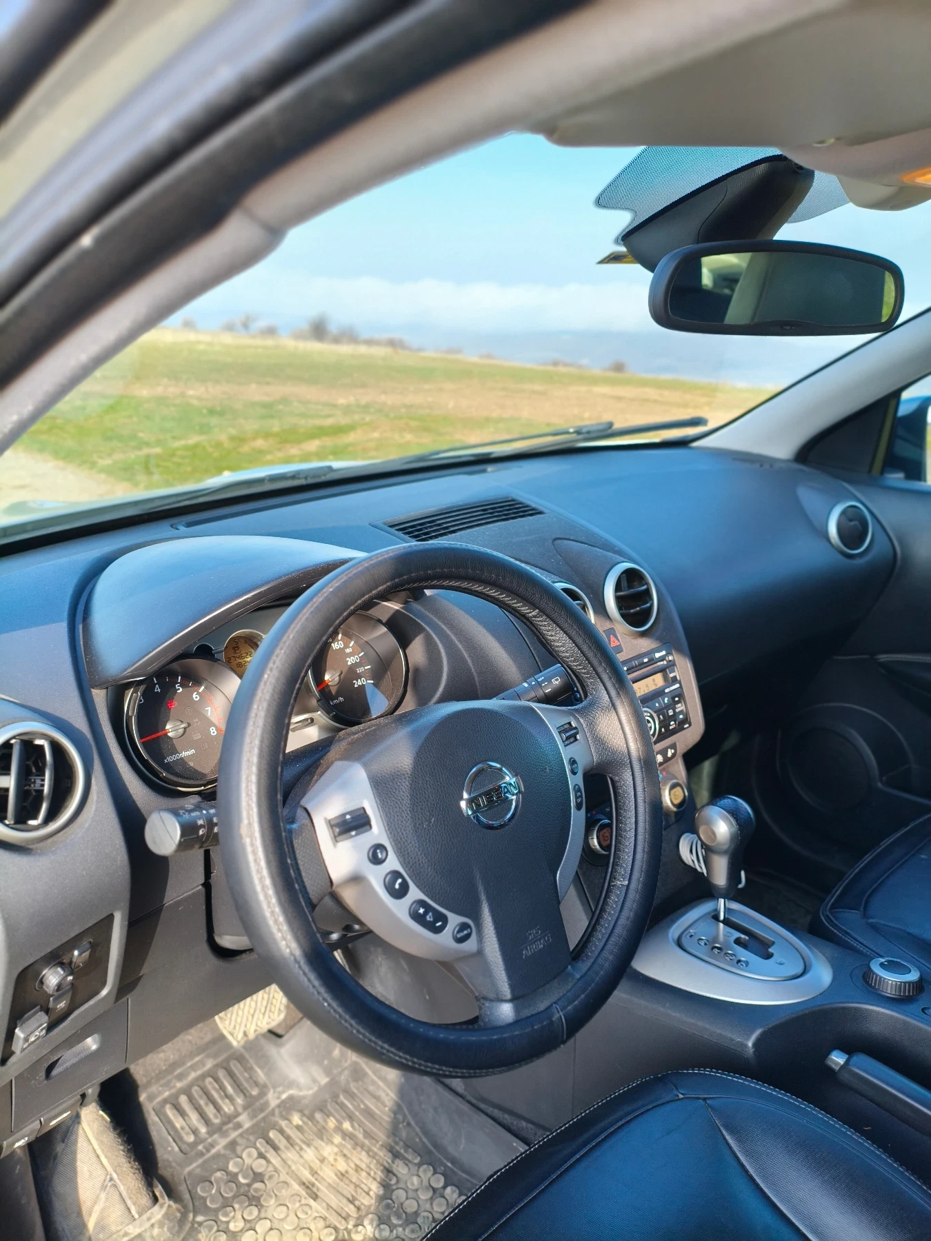 Nissan Qashqai 2.0i Газ/Бензин, снимка 7 - Автомобили и джипове - 56226546