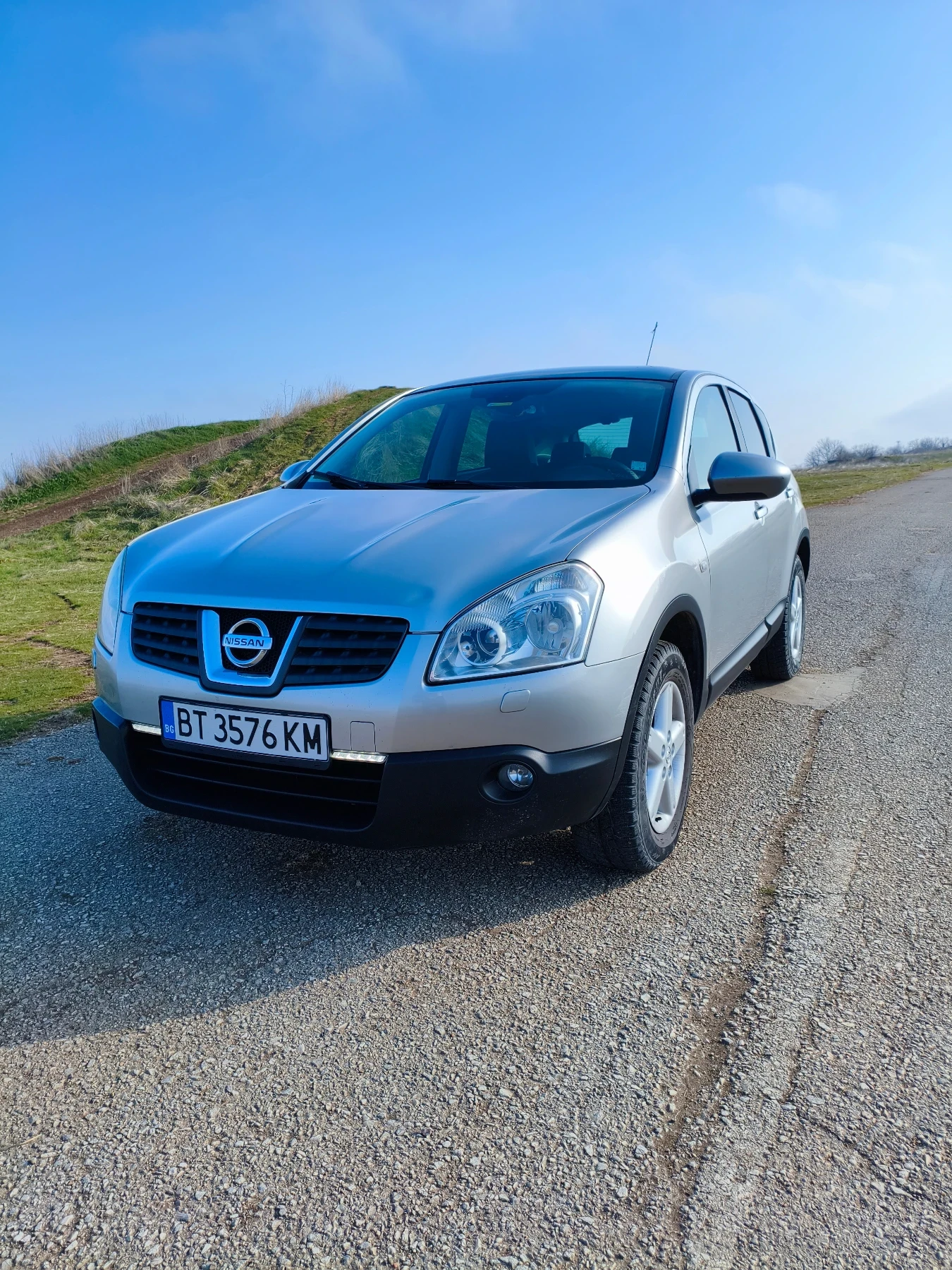Nissan Qashqai 2.0i Газ/Бензин, снимка 2 - Автомобили и джипове - 56226546